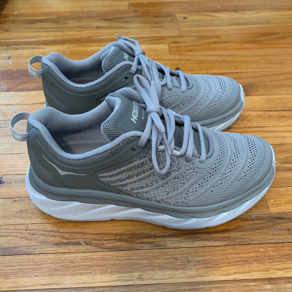 Hoka One Akasa Shoes/Sneakers. 7 Wide. Like New!